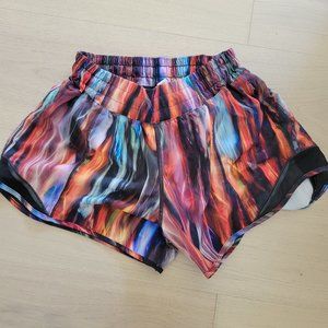 Lululemon hotty hot shorts size 4 tall